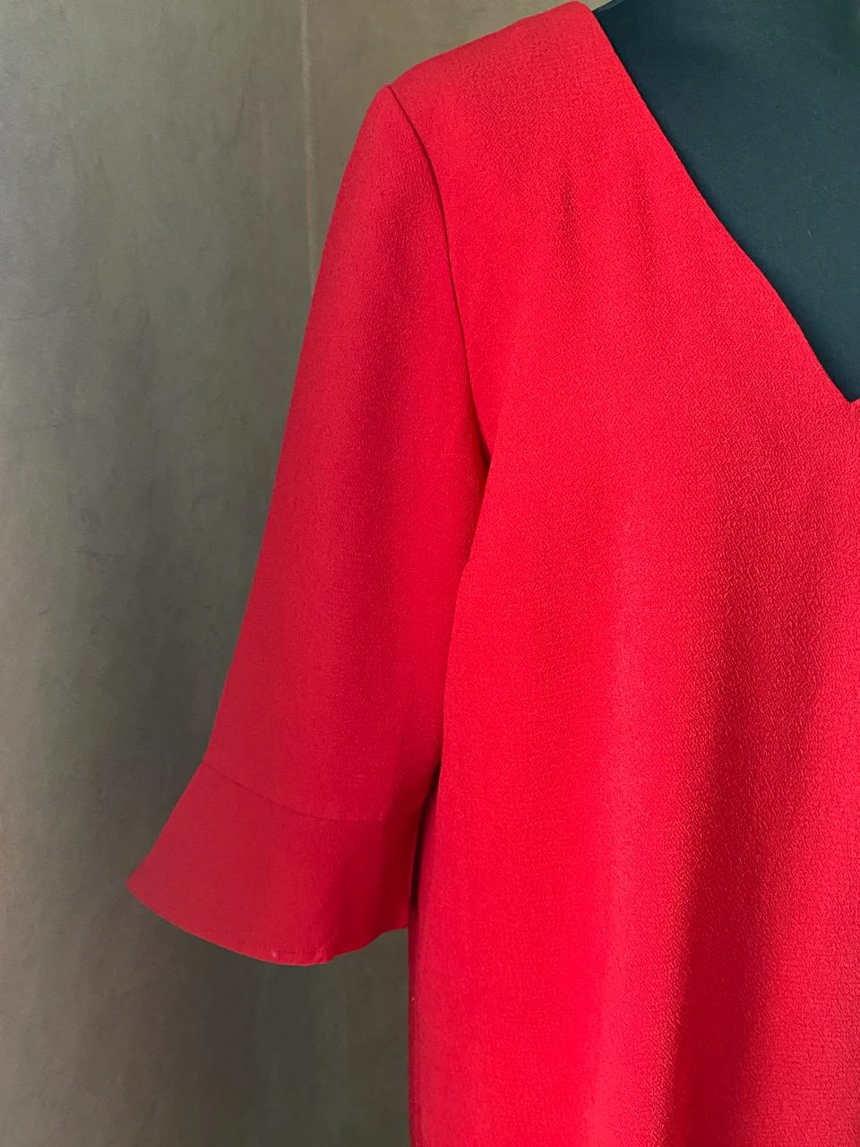 Rode rechte jurk Camaieu maat 42 – Uitlopende mouwen – Elegant & tijdloos – photo 3